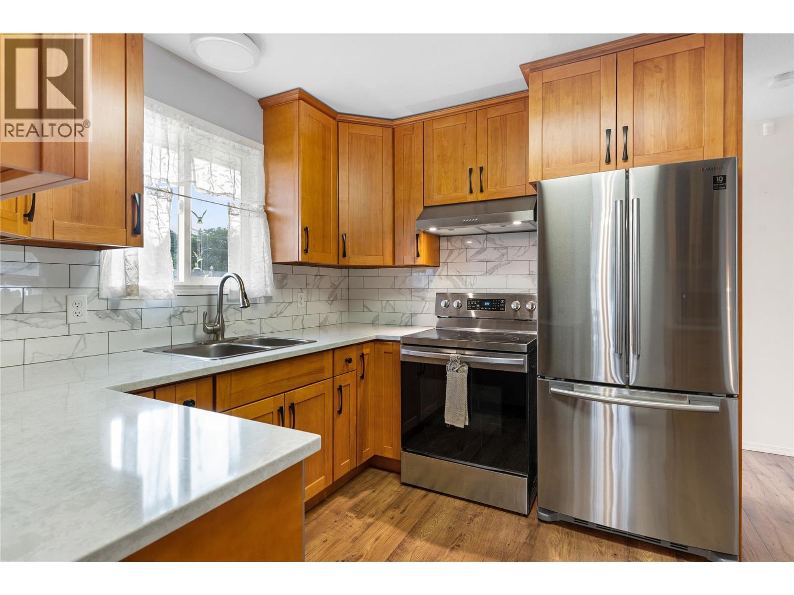 Photo 13 of 1390 Creekside Road, Kelowna BC