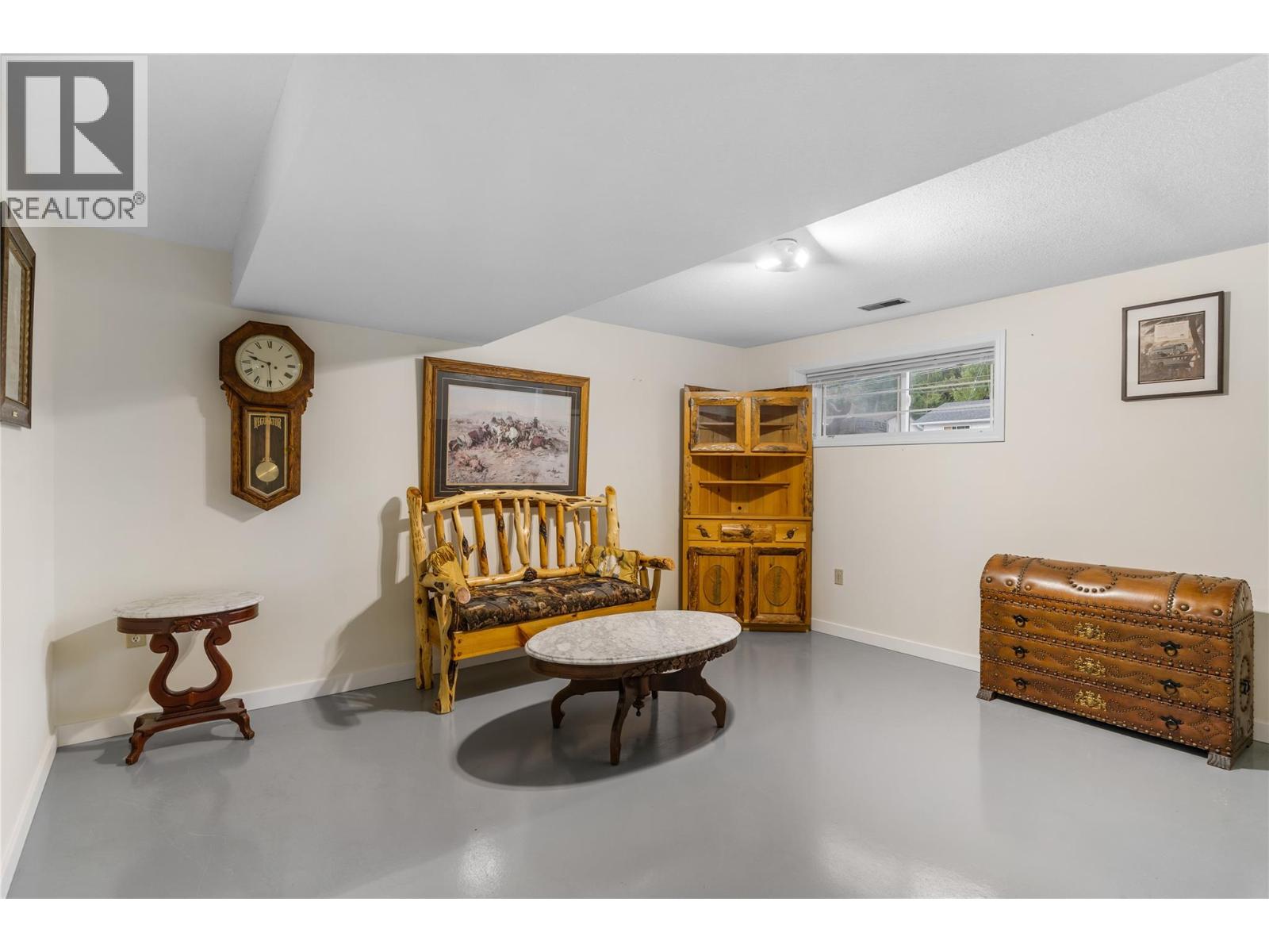 Photo 37 of 1390 Creekside Road, Kelowna BC