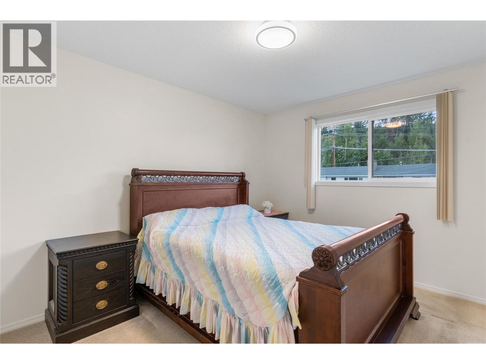 Photo 8 of 1390 Creekside Road, Kelowna BC