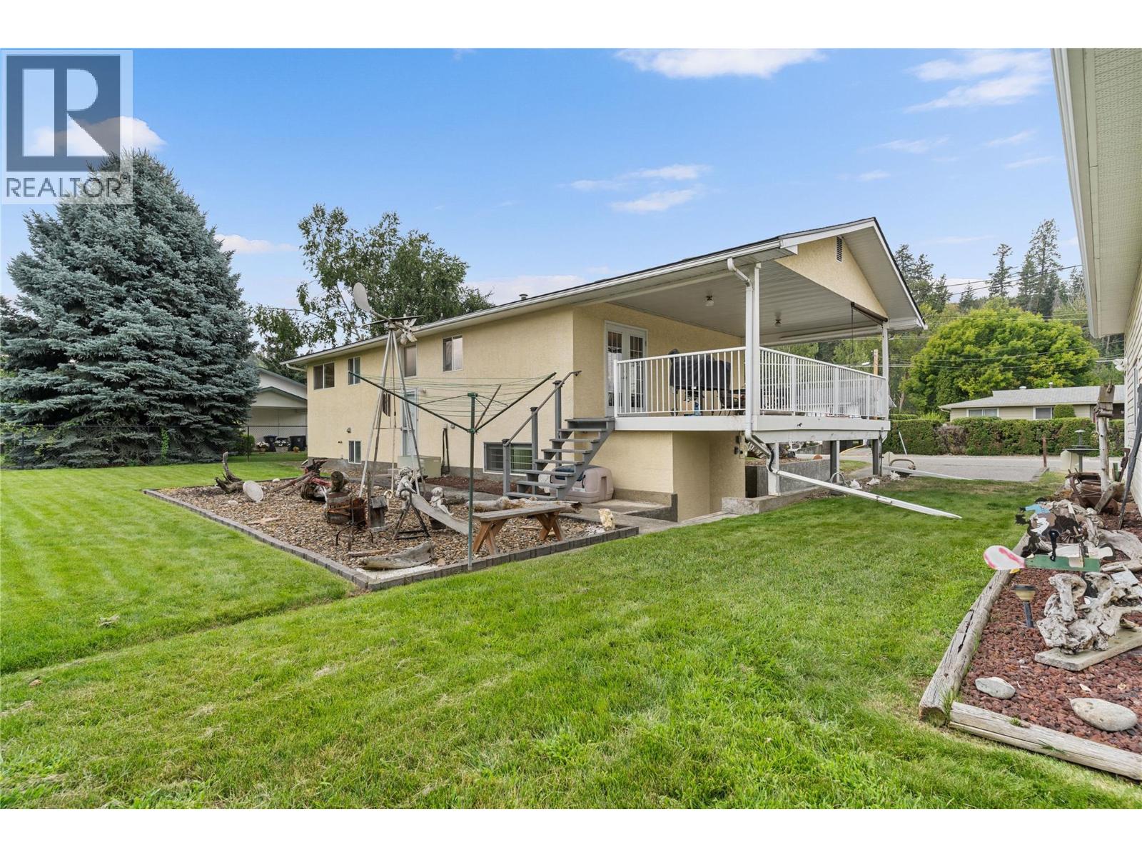 Photo 16 of 1390 Creekside Road, Kelowna BC