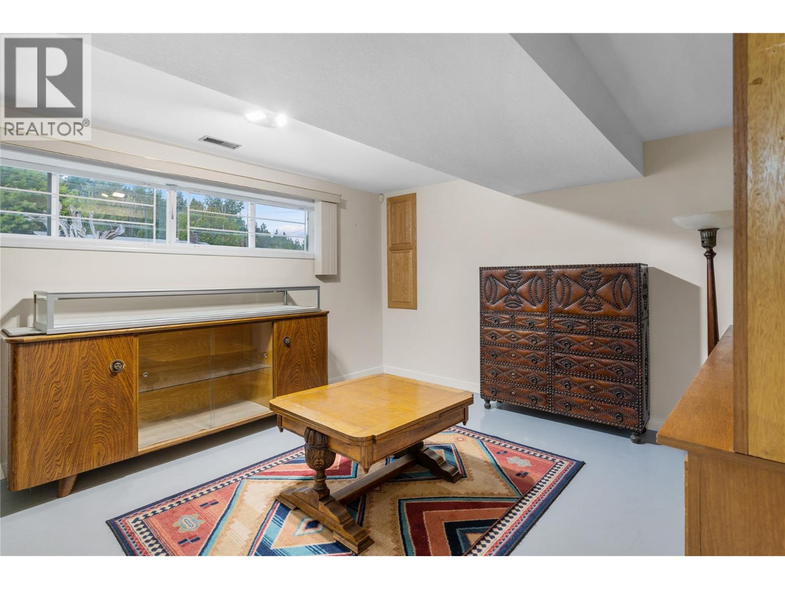 Photo 6 of 1390 Creekside Road, Kelowna BC