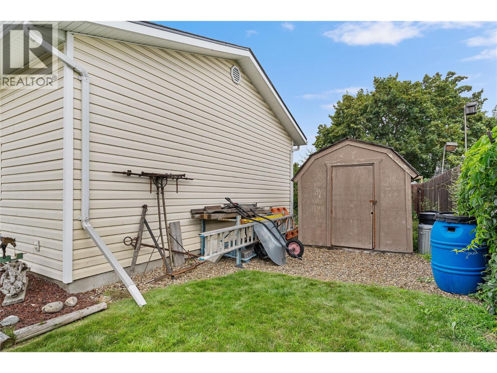 Photo 15 of 1390 Creekside Road, Kelowna BC