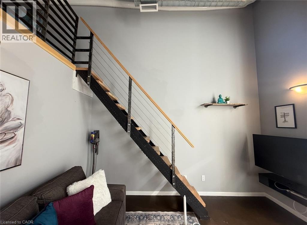 Photo 4 of 11 Rebecca Street Unit 406, Hamilton ON