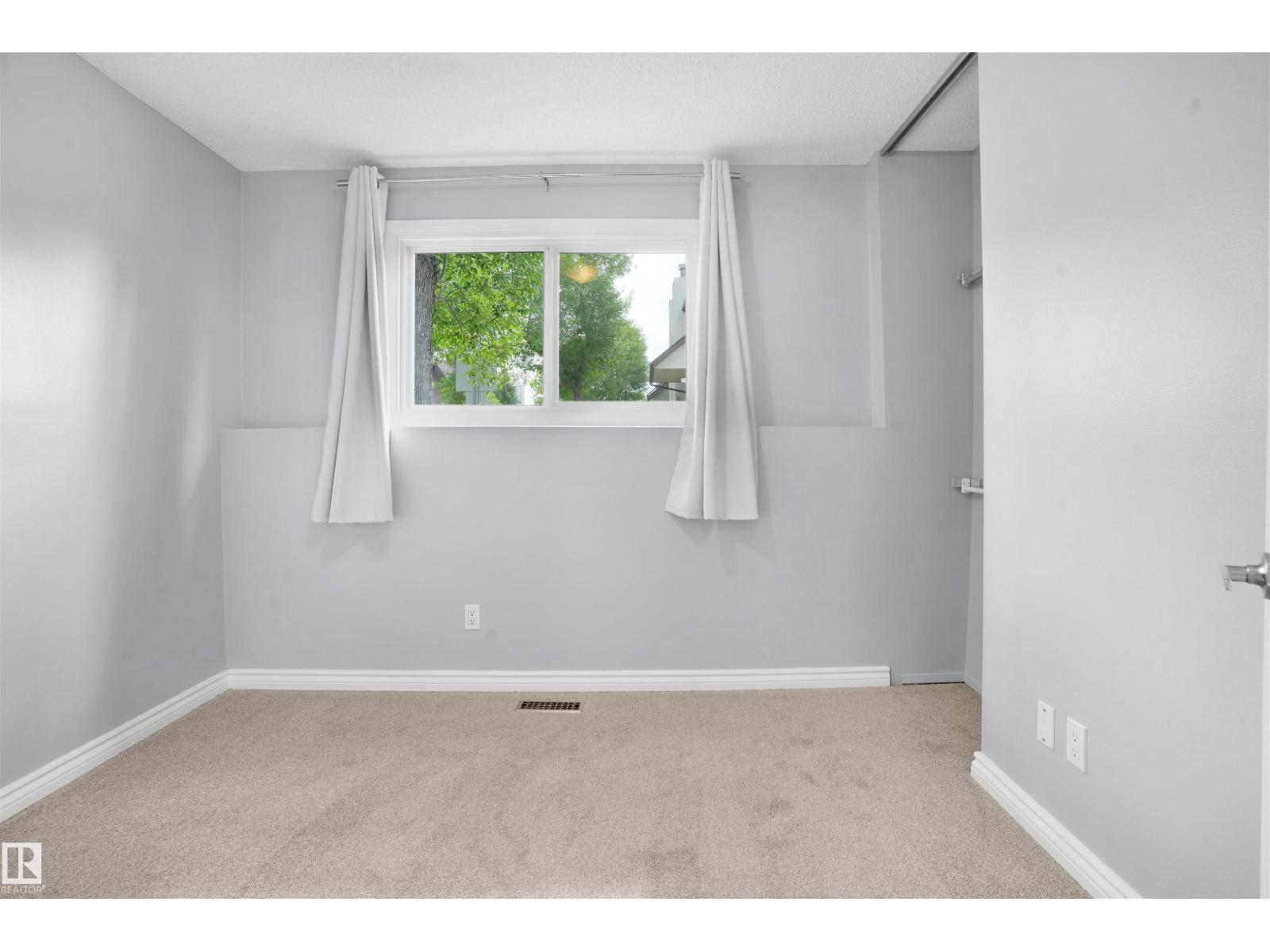 Photo 22 of 1147 62 St Nw, Edmonton AB