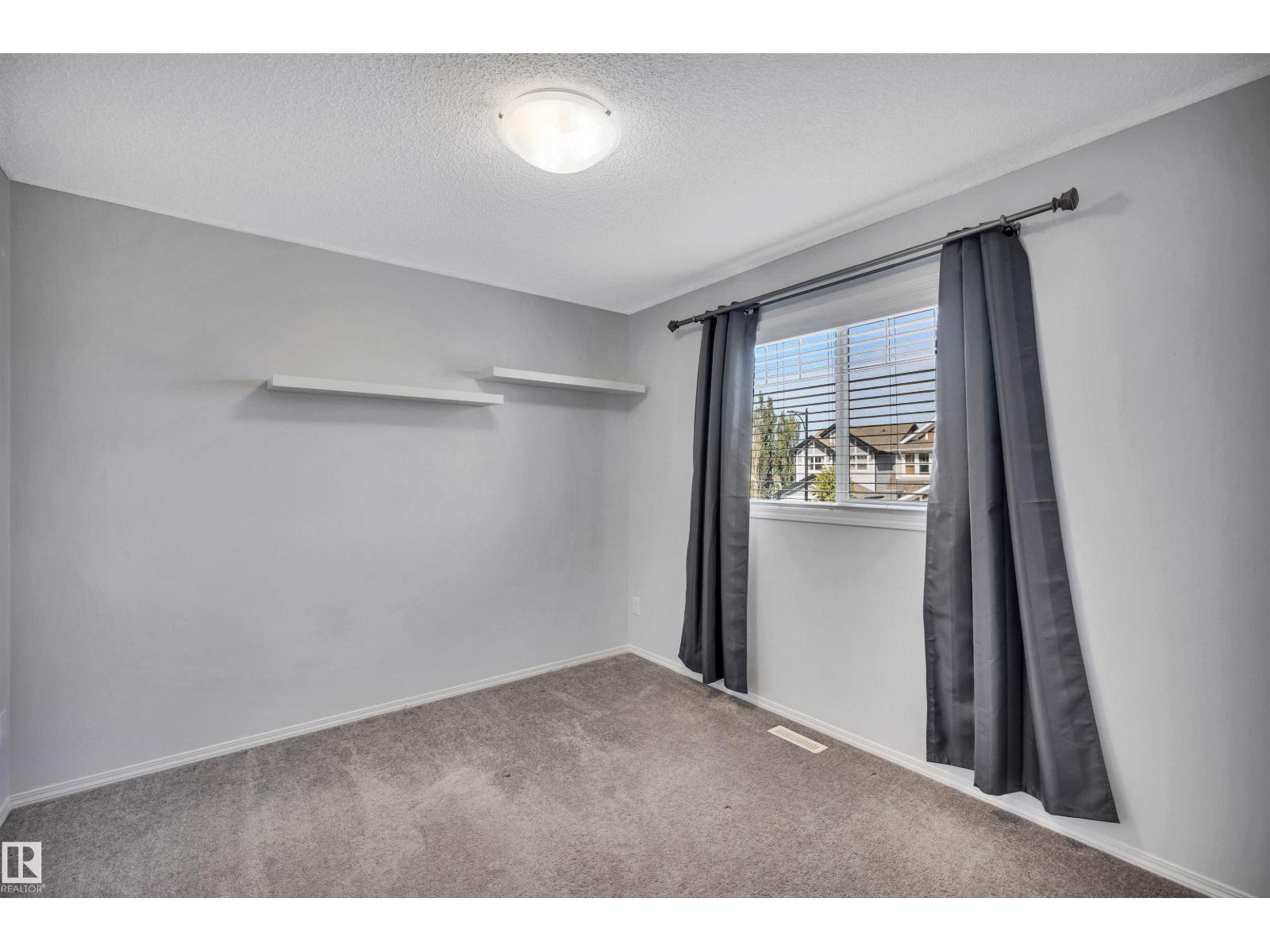 Photo 10 of 3445 Abbott Wy Sw, Edmonton AB