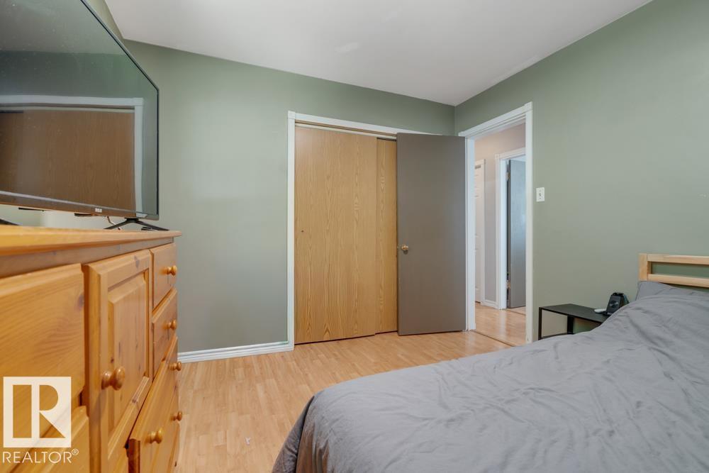 Photo 15 of 12026 38 St Nw, Edmonton AB