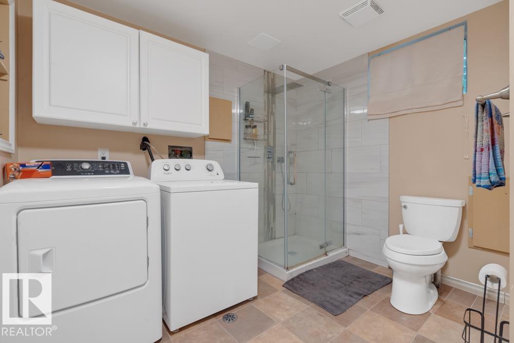 Photo 22 of 12026 38 St Nw, Edmonton AB