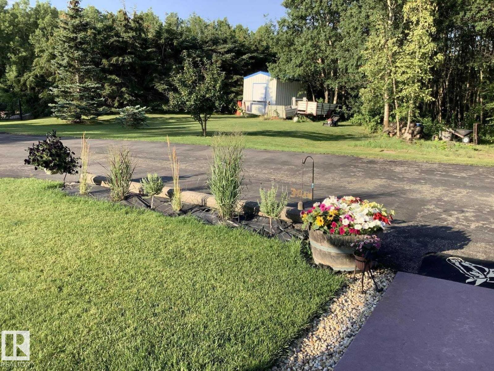 Photo 4 of 21366 Twp Road 530, Rural Strathcona County AB
