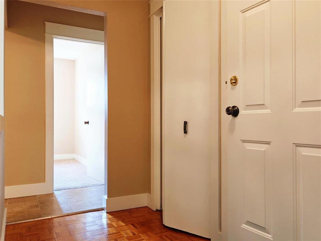 Photo 19 of 103 Lismer Crescent, Winnipeg MB