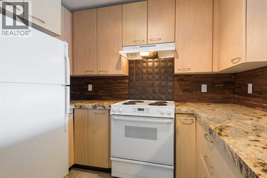 Single Family House for Sale in   Richard Road SW Lincoln Park Calgary 