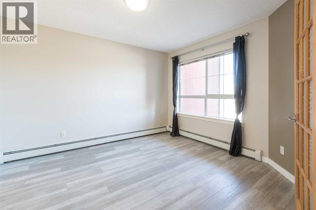 Single Family House for Sale in   Richard Road SW Lincoln Park Calgary 