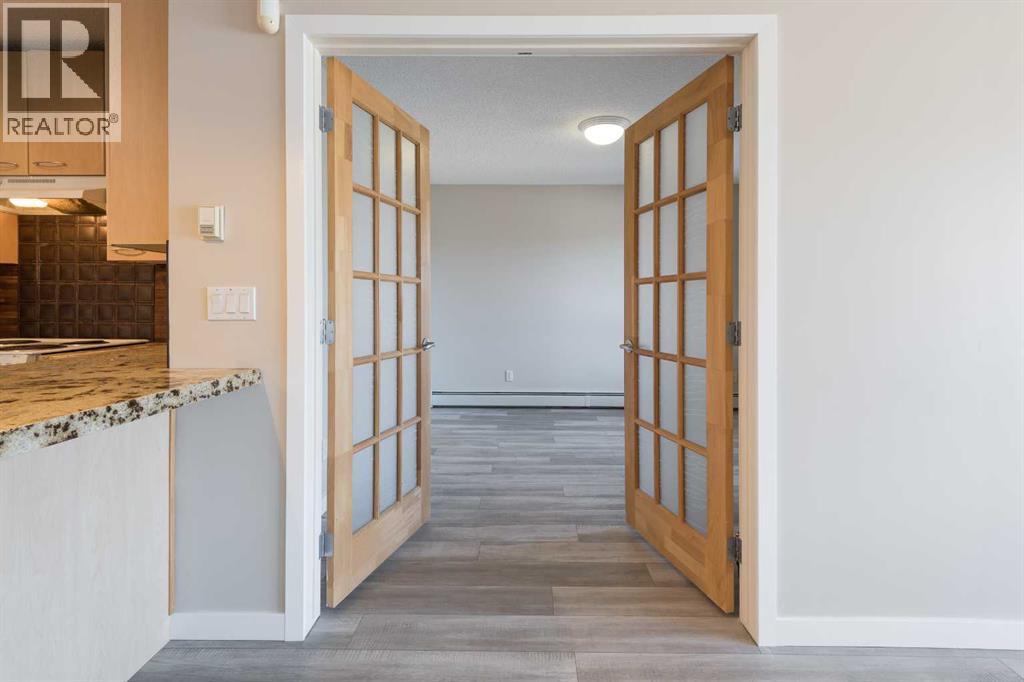 Single Family House for Sale in   Richard Road SW Lincoln Park Calgary 