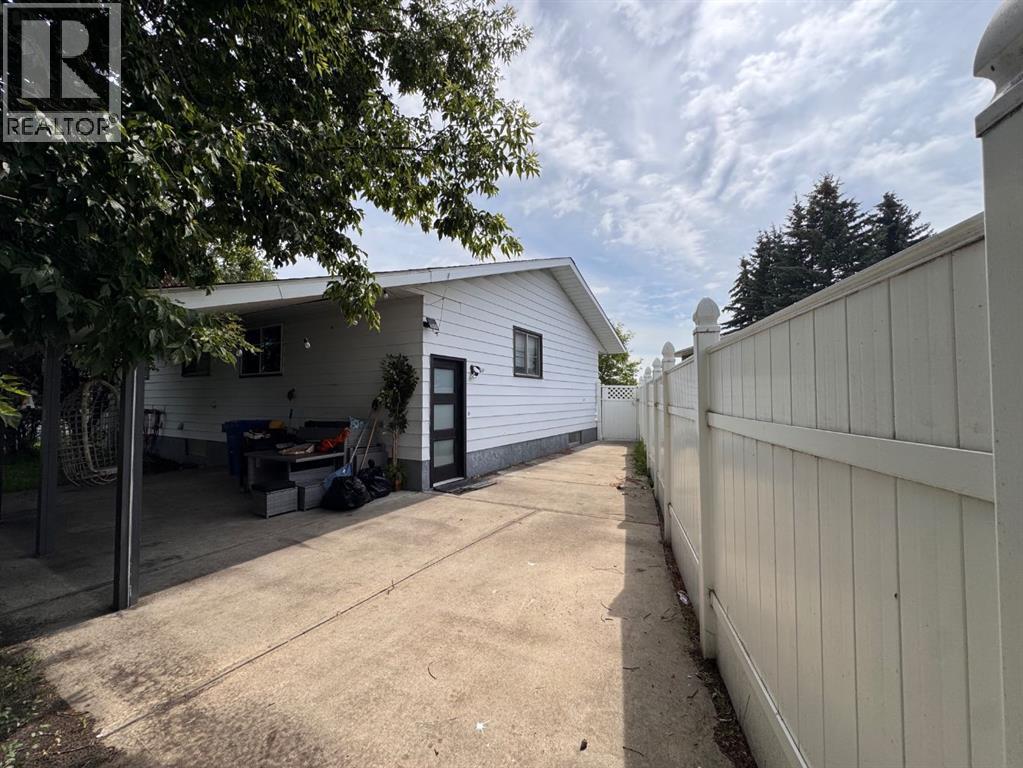 Photo 36 of 24 Goard Close, Red Deer AB