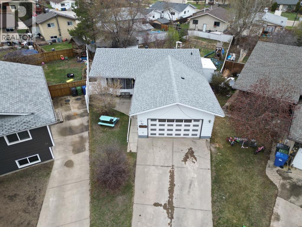 Photo 20 of 24 Goard Close, Red Deer AB