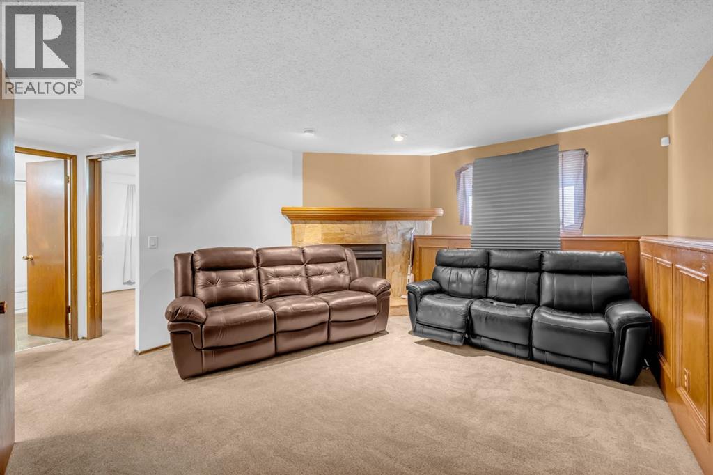 Single Family House 4 Level for Sale in  Whiteram Close NE Whitehorn Calgary 