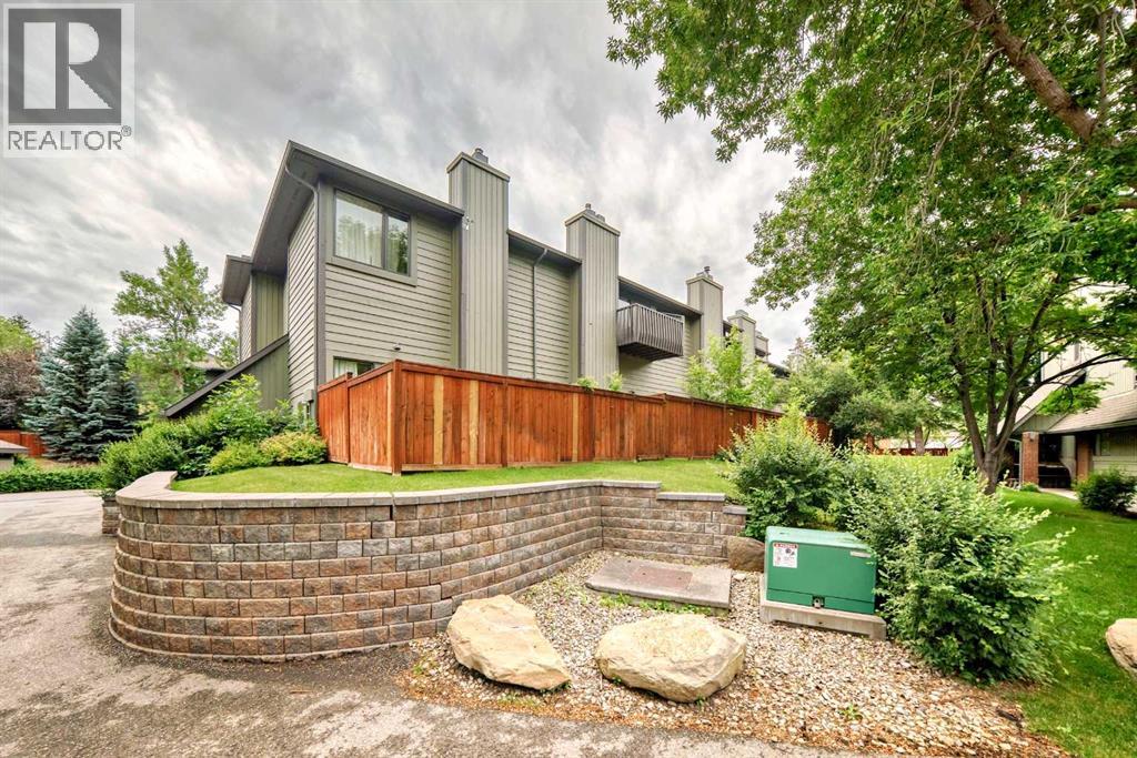 Photo 37 of 5 10030 Oakmoor Way Sw, Calgary AB
