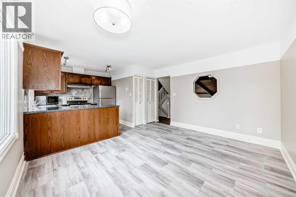 Photo 29 of 5 10030 Oakmoor Way Sw, Calgary AB