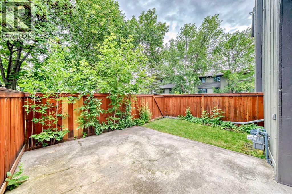 Photo 39 of 5 10030 Oakmoor Way Sw, Calgary AB