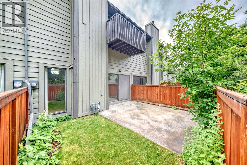 Photo 31 of 5 10030 Oakmoor Way Sw, Calgary AB