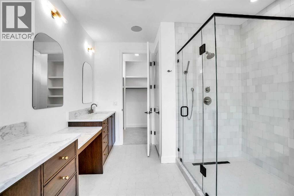 Photo 10 of 636 10 Avenue Ne, Calgary AB