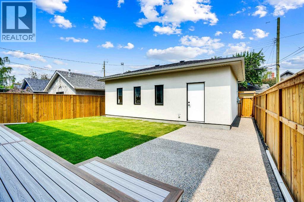 Photo 31 of 636 10 Avenue Ne, Calgary AB