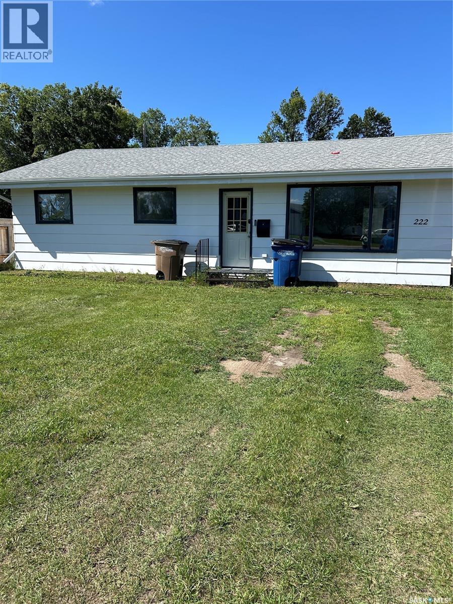 Photo 5 of 222 2nd Avenue W, Kelvington SK