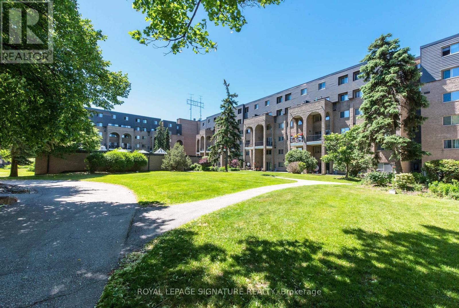 Photo 29 of 235 4005 Don Mills Road, Toronto ON