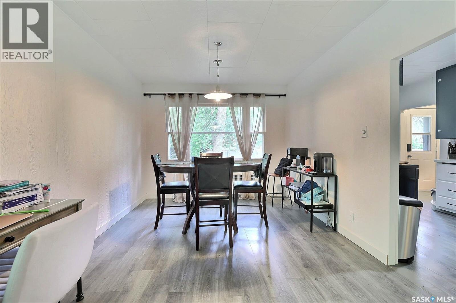 Photo 3 of 3222 Rae Street, Regina SK