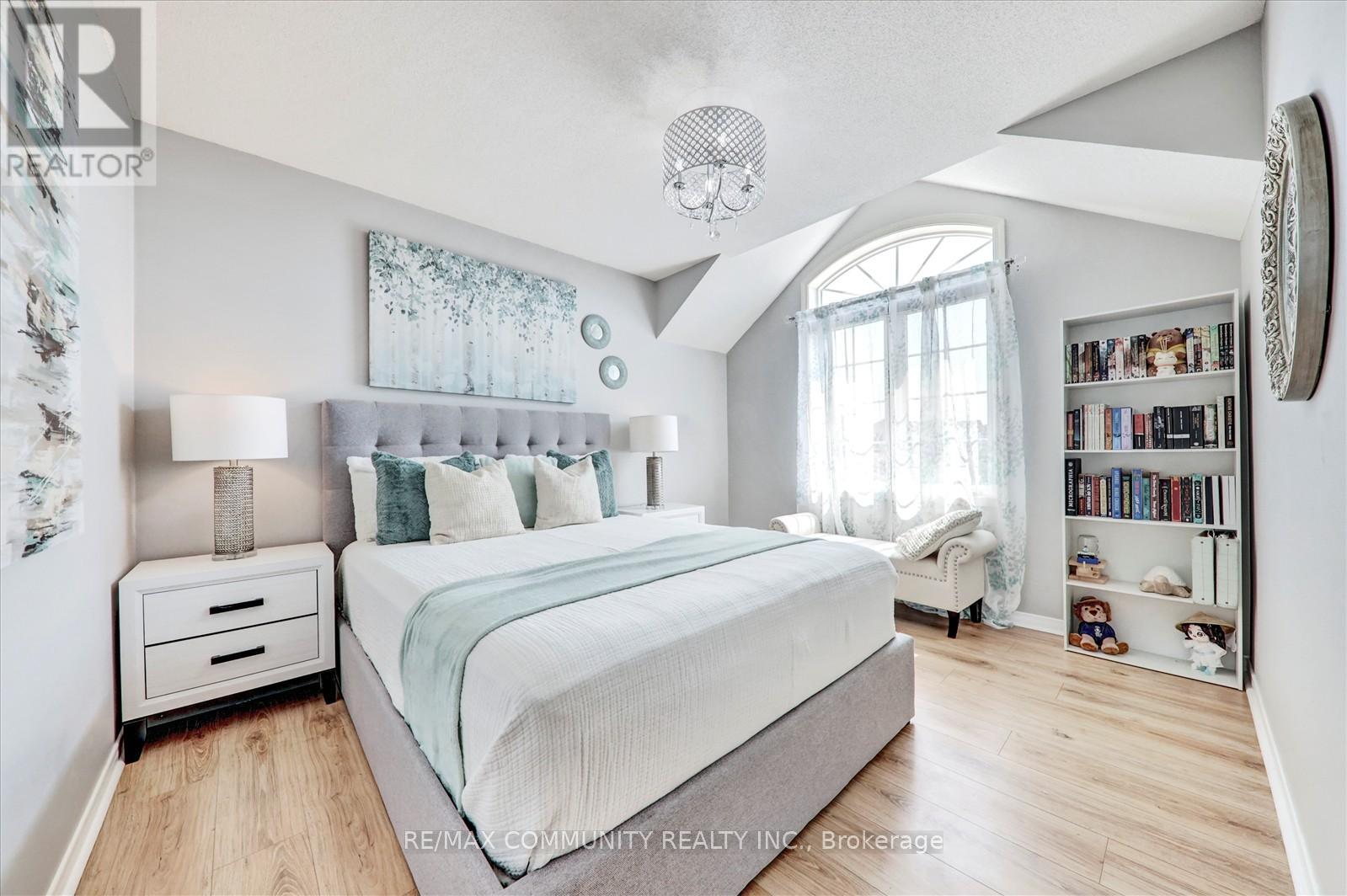Photo 23 of 99 Feint Drive, Ajax ON
