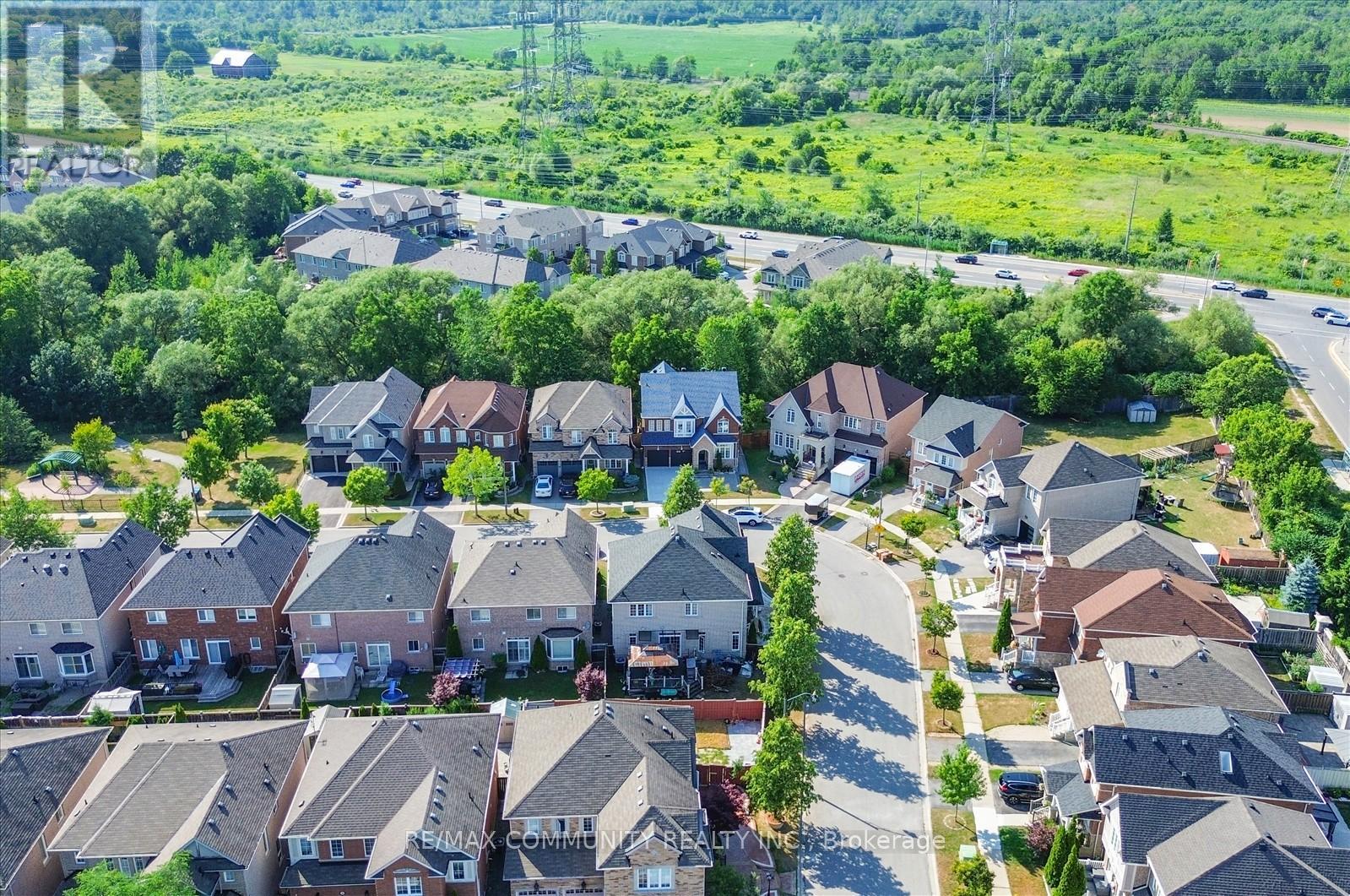 Photo 31 of 99 Feint Drive, Ajax ON