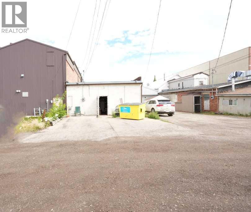 Photo 3 of 4912 50 Avenue, Olds AB