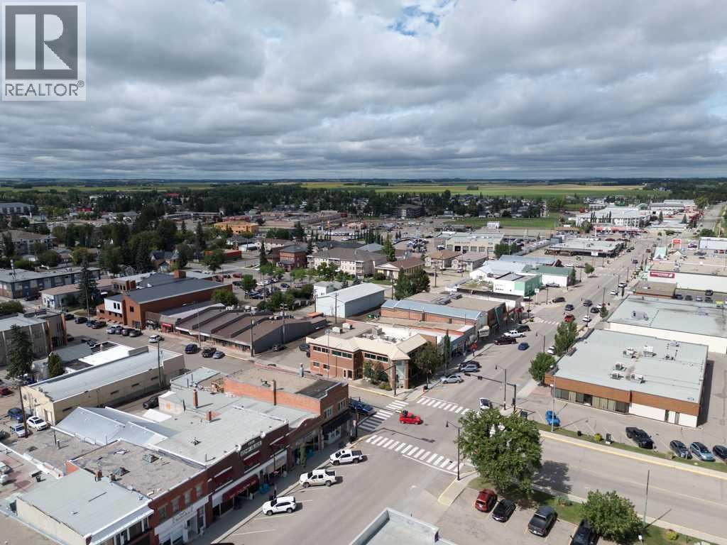 Photo 5 of 4912 50 Avenue, Olds AB