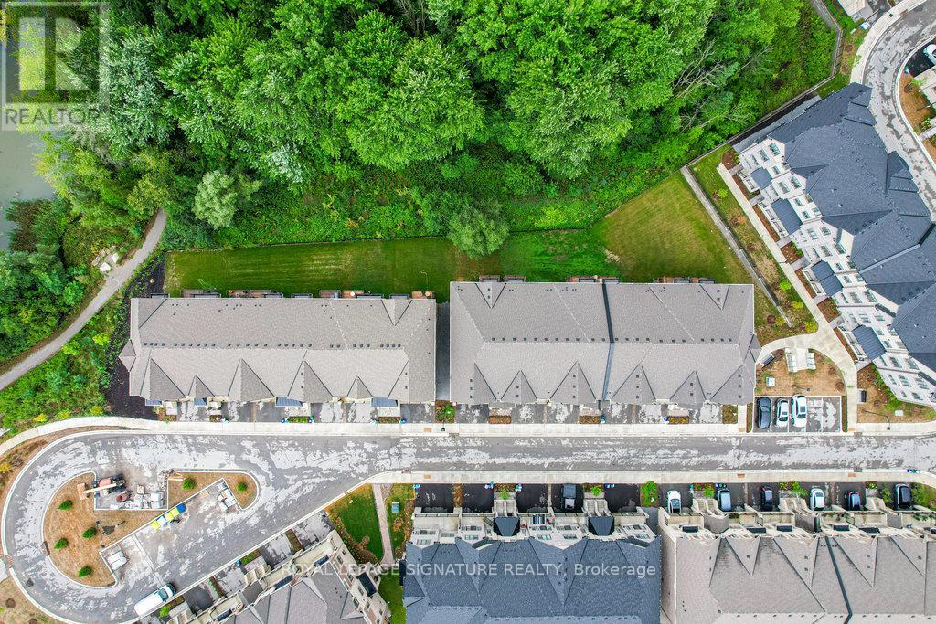 Photo 33 of 80 West Village Lane, Markham ON