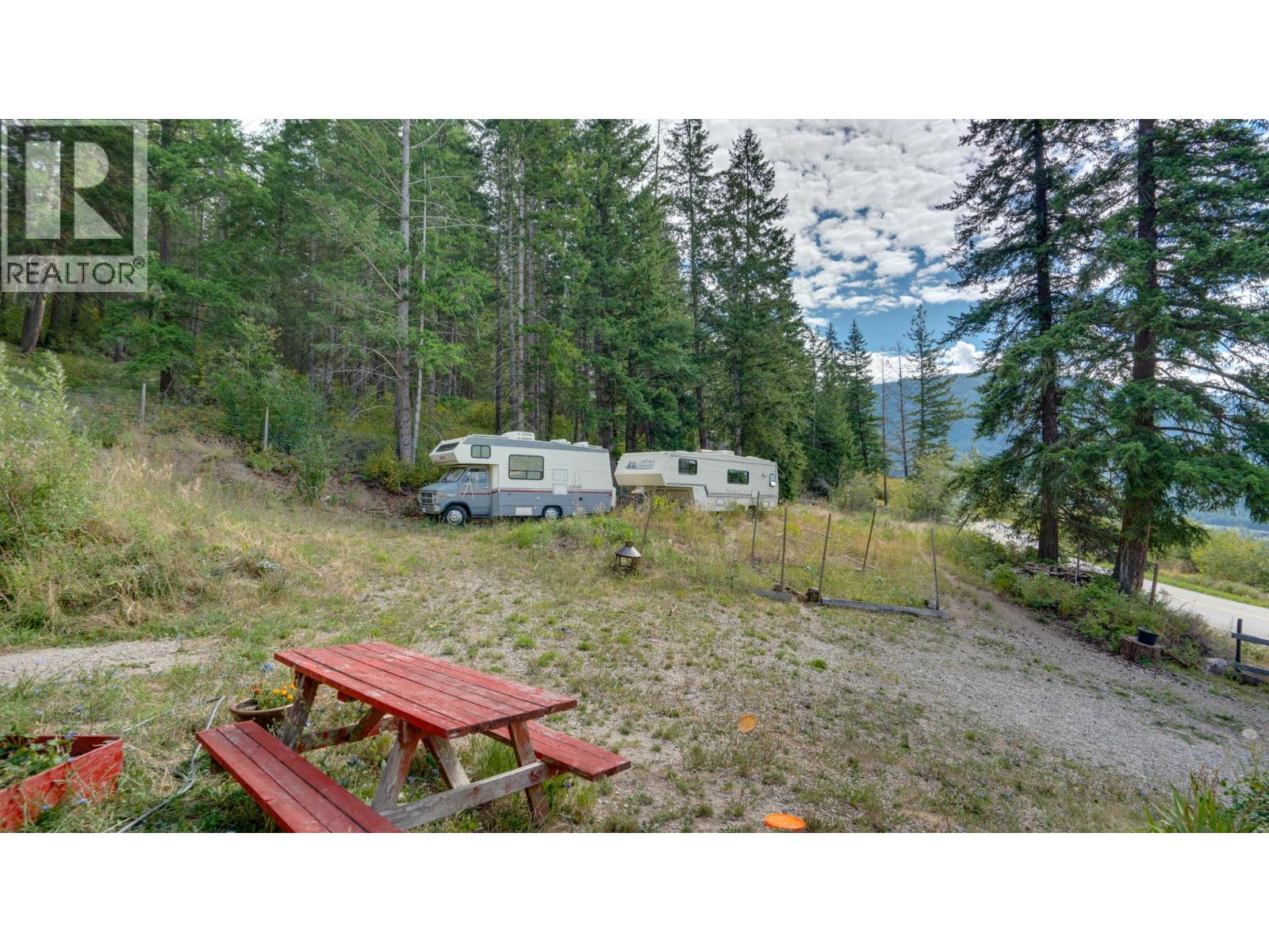 Photo 17 of 4050 White Lake Road, Tappen BC