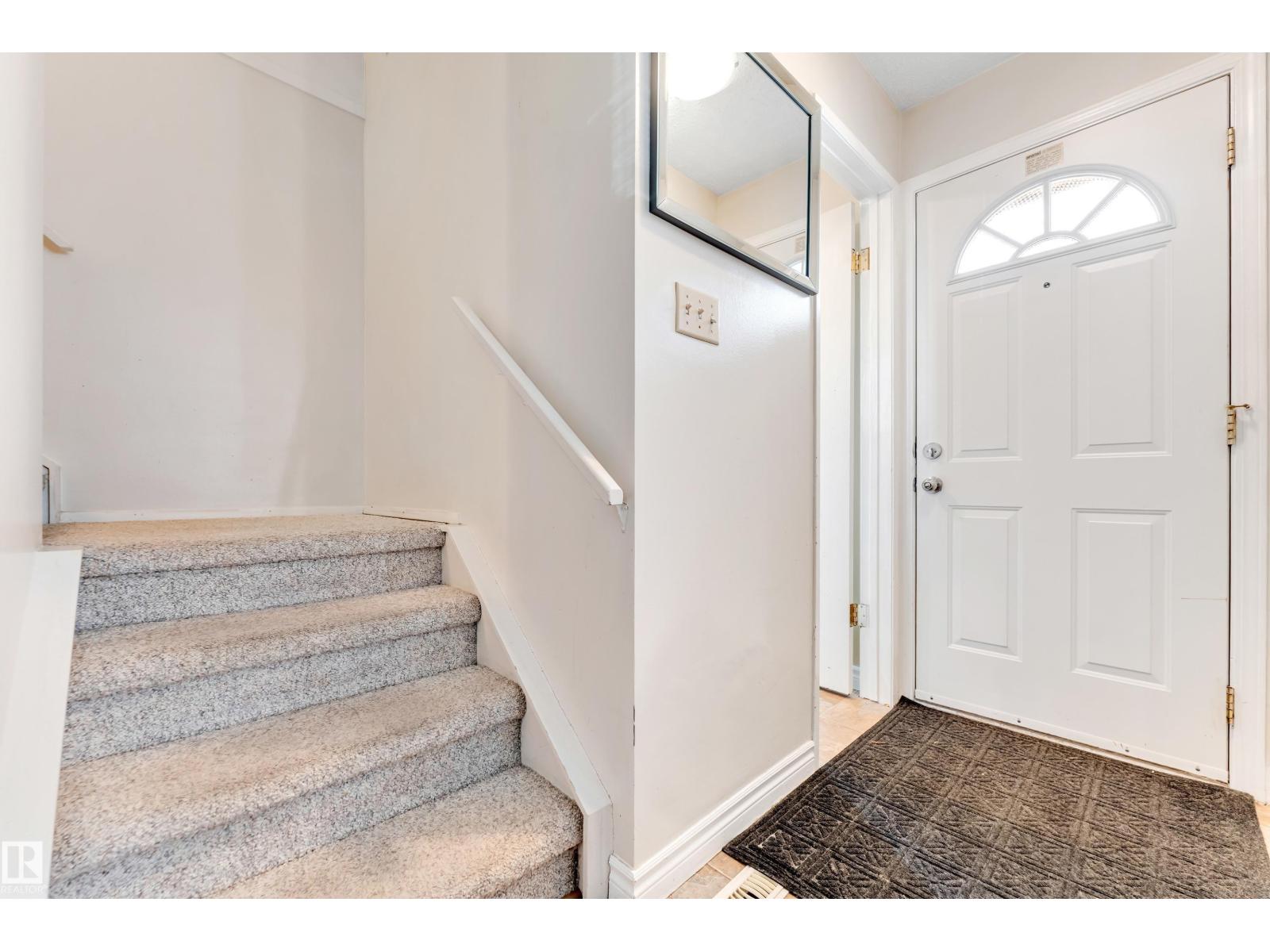 Photo 10 of 49 1651 46 St Nw, Edmonton AB