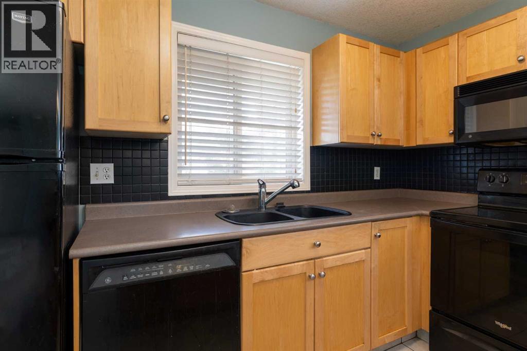 Single Family House for Sale in    Avenue SE McKenzie Towne Calgary 
