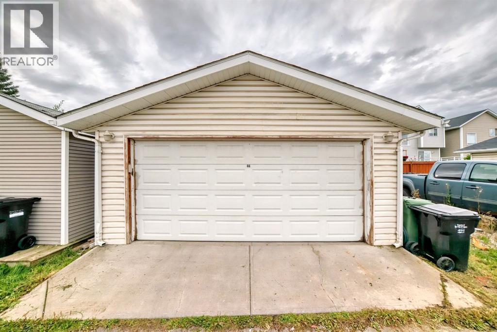 Single Family House for Sale in  Prestwick Way SE McKenzie Towne Calgary 