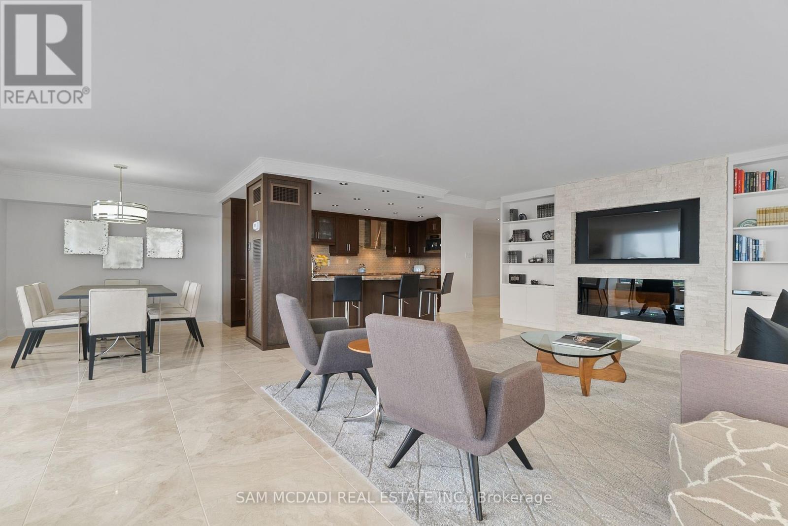 Photo 23 of 2212 2045 Lakeshore Boulevard W, Toronto ON