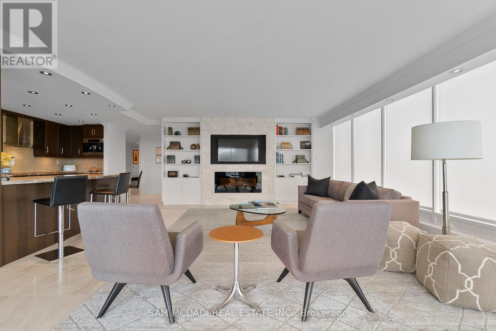 Photo 17 of 2212 2045 Lakeshore Boulevard W, Toronto ON