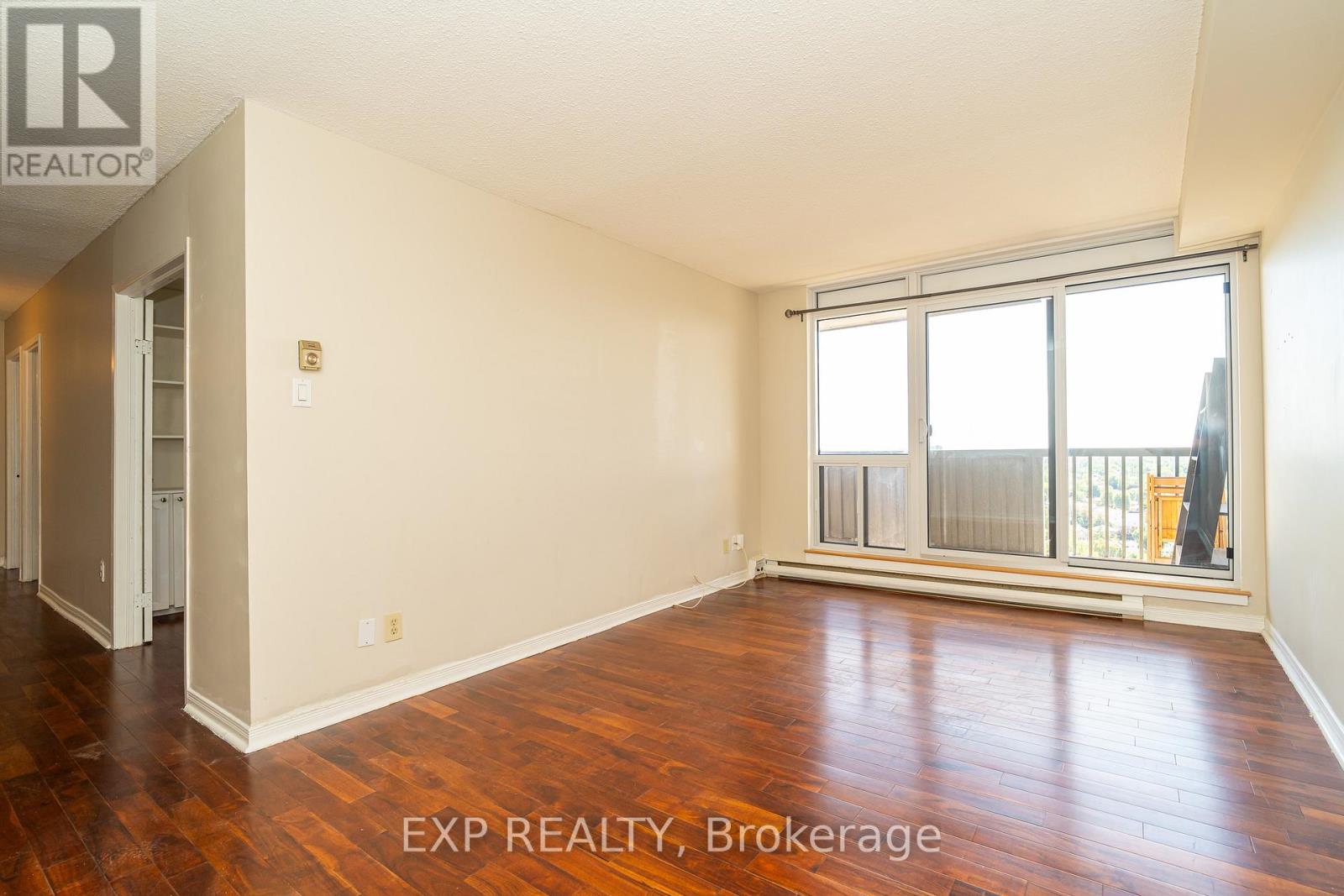 Photo 14 of 2107 900 Dynes, Ottawa ON