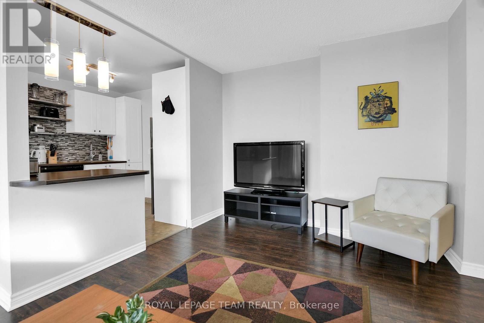 Photo 11 of 811 2000 Jasmine Crescent, Ottawa ON