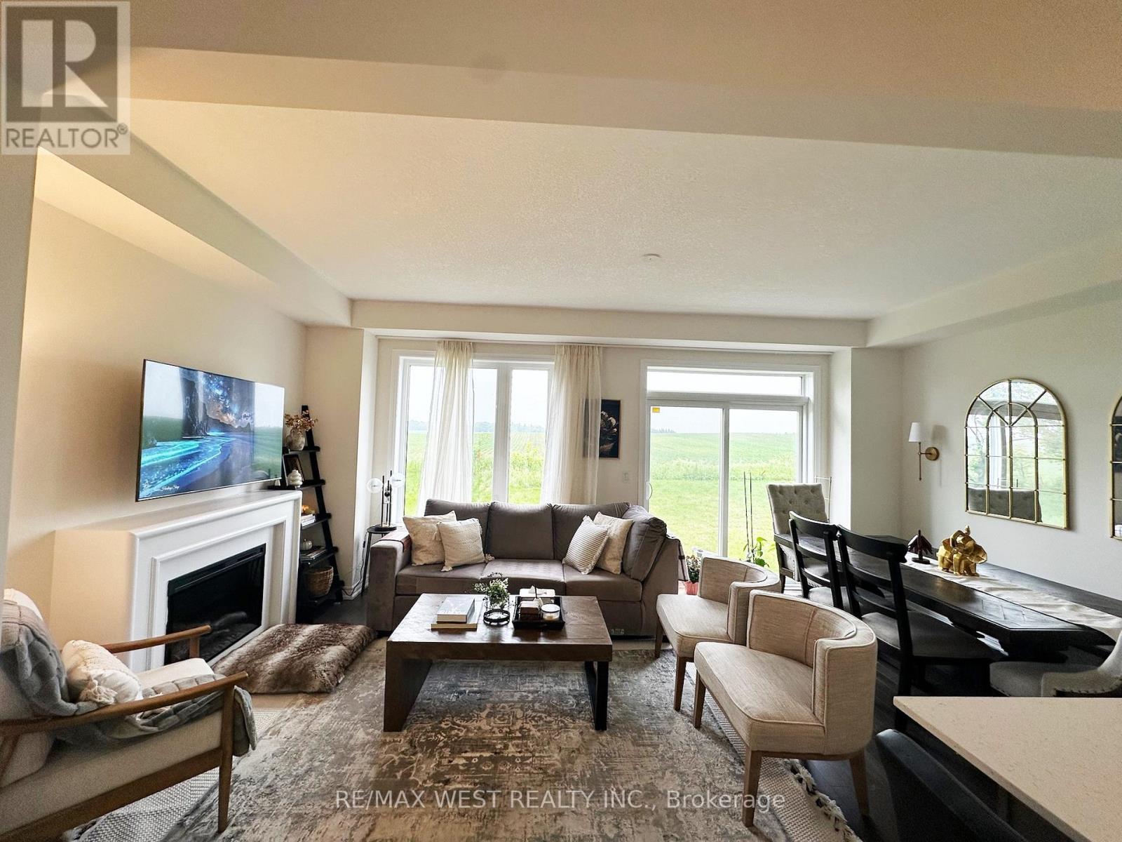 Photo 5 of 192 Broadacre Drive, Kitchener ON