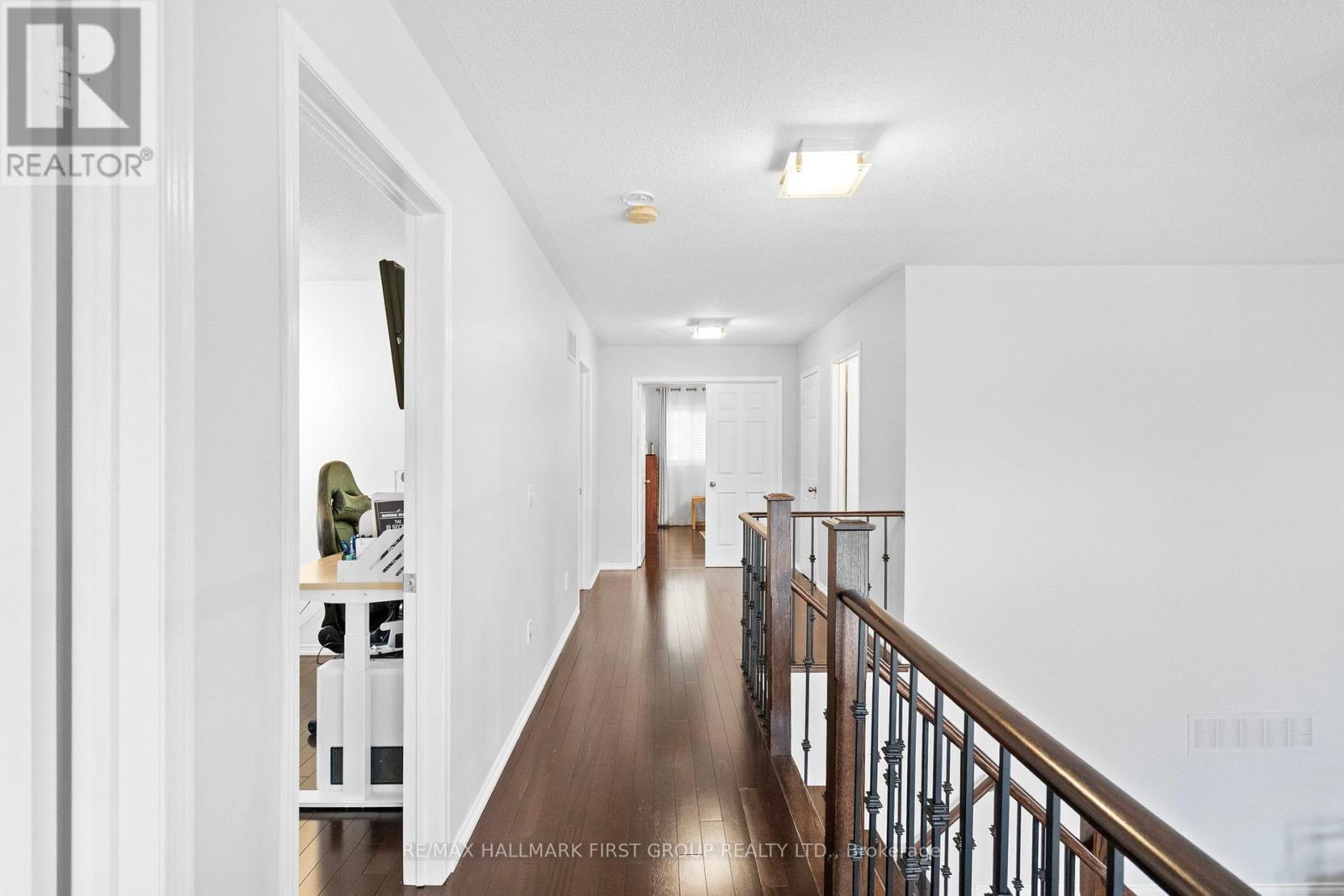 Photo 8 of 1053 Eager Road, Milton ON