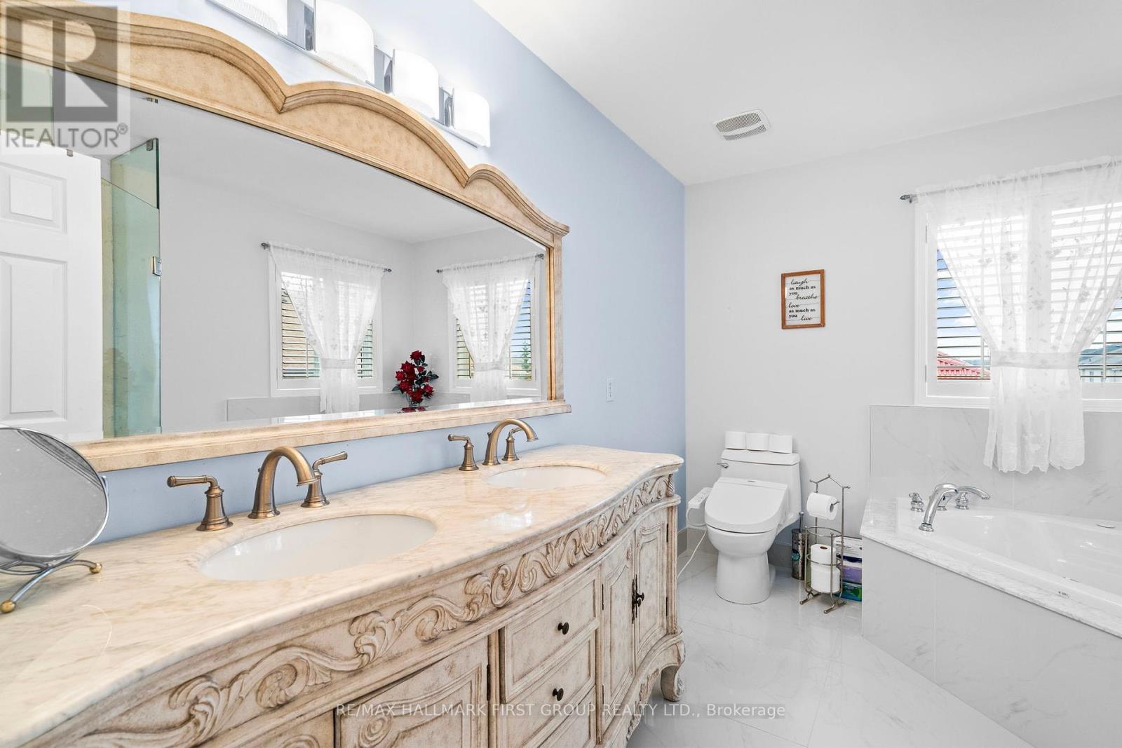 Photo 6 of 1053 Eager Road, Milton ON