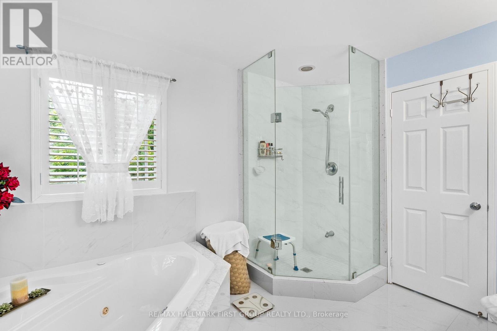 Photo 14 of 1053 Eager Road, Milton ON