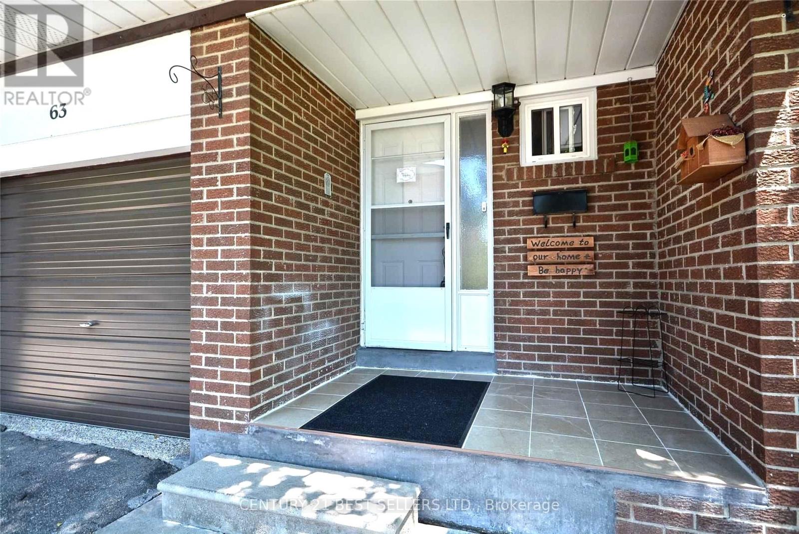Photo 31 of 63 3025 Cedarglen Gate, Mississauga ON