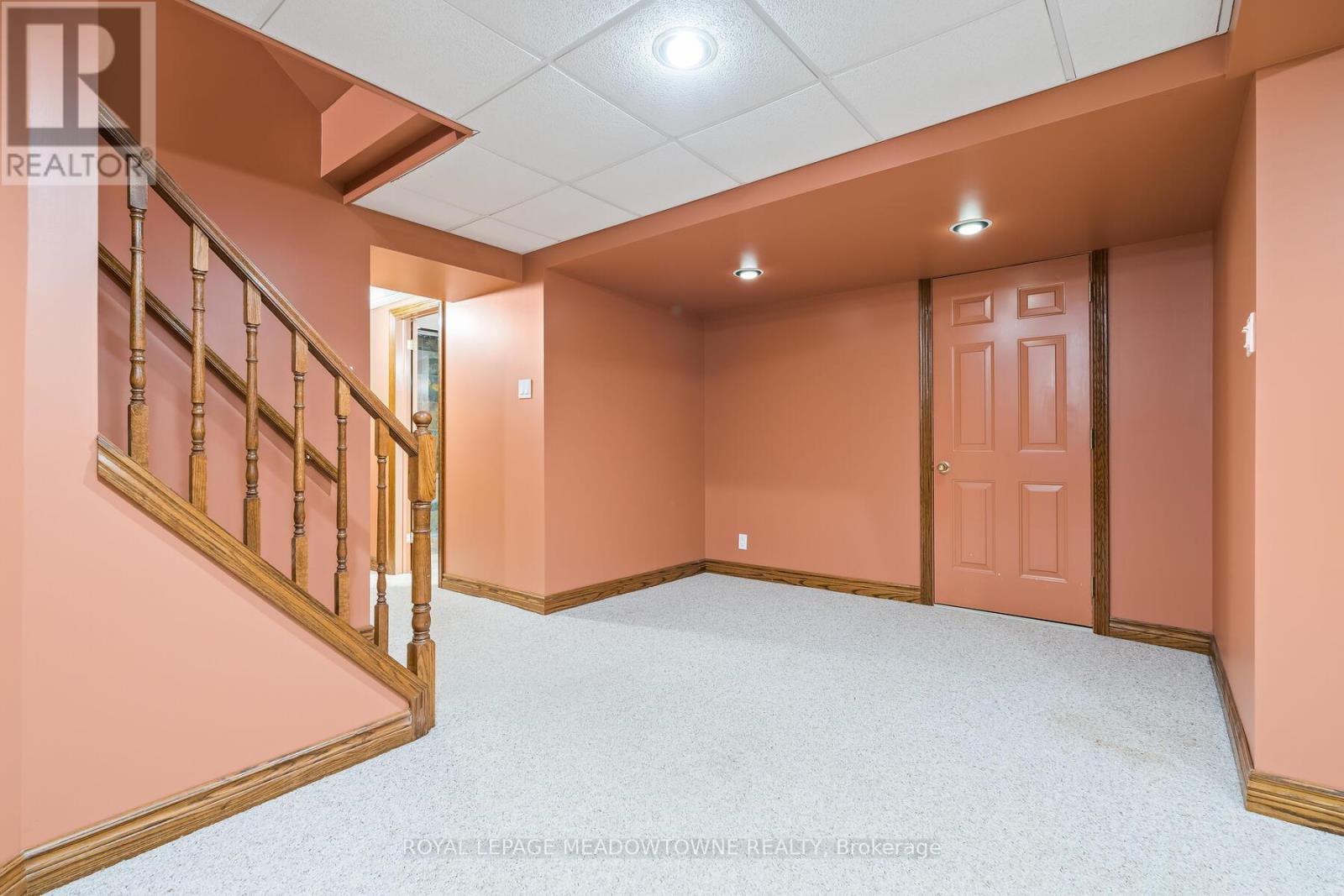 Photo 19 of 8 Jason Crescent, Halton Hills ON
