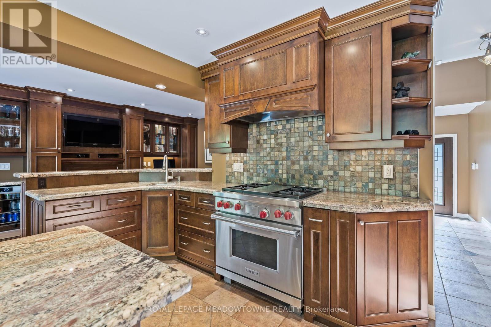 Photo 8 of 8 Jason Crescent, Halton Hills ON