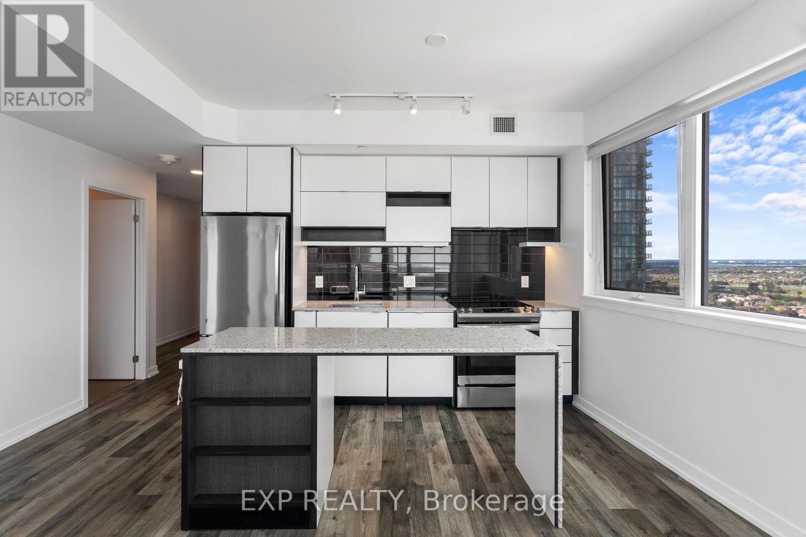 Photo 2 of 2304 4065 Confederation Parkway, Mississauga ON