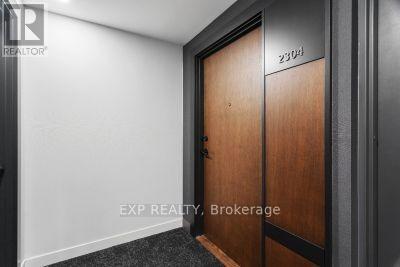 Photo 4 of 2304 4065 Confederation Parkway, Mississauga ON